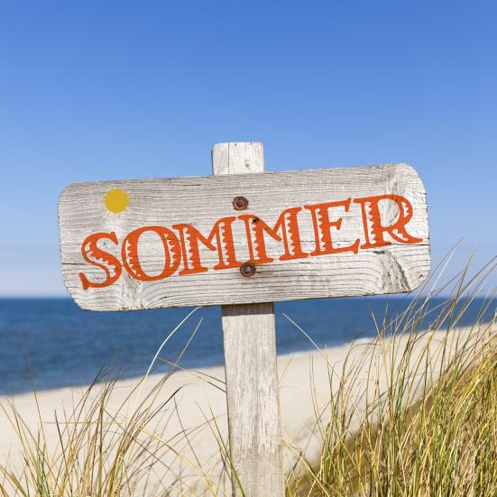 Skilt med ordet SOMMER