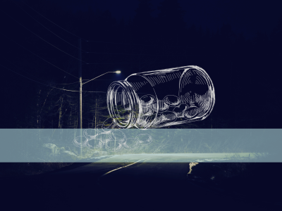 Mørk billede med et pilleglas som symbol på kur mod vinterblues